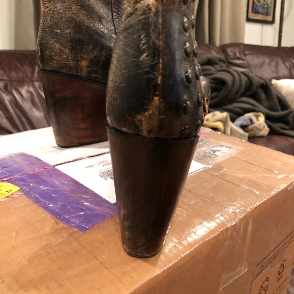 Bed Stu Distressed brown bootie wedge and fringe pull with stud detail - Picture 2 of 5